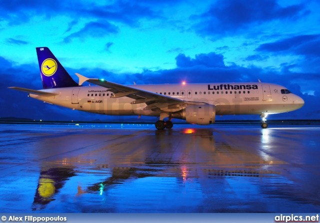 D-AIQR, Airbus A320-200, Lufthansa