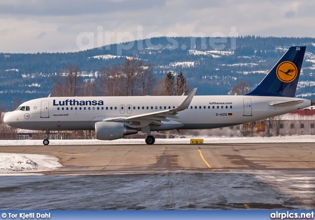 D-AIZQ, Airbus A320-200, Lufthansa