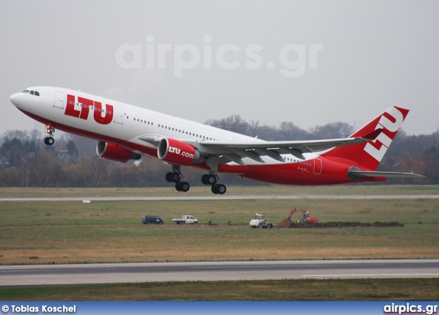 D-ALPA, Airbus A330-200, LTU International Airways