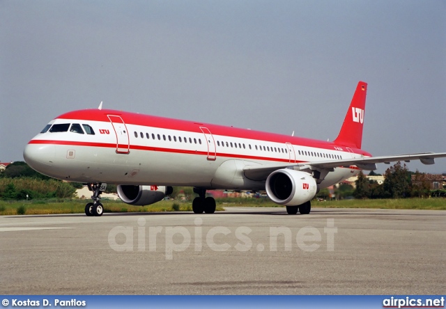 D-ALSA, Airbus A321-200, LTU International Airways