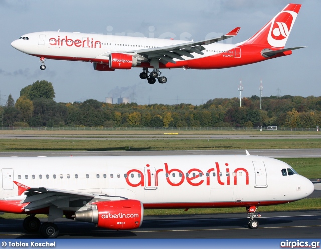 D-ALSD, Airbus A321-200, Air Berlin