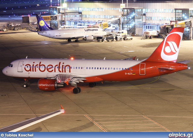 D-ALTI, Airbus A320-200, Air Berlin