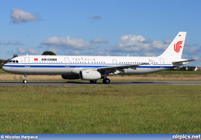 D-AVZU, Airbus A321-200, Air China