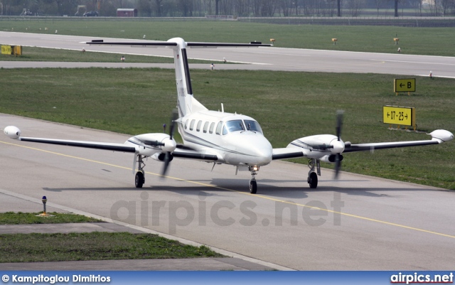 D-IDBU, Piper PA-42-720 Cheyenne IIIA, Private