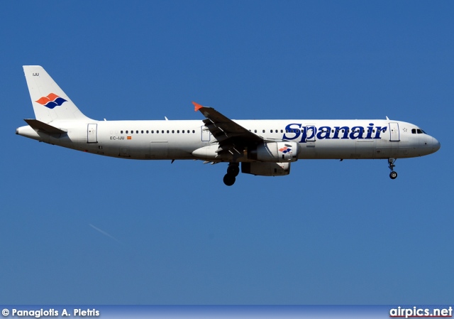 EC-IJU, Airbus A321-200, Spanair