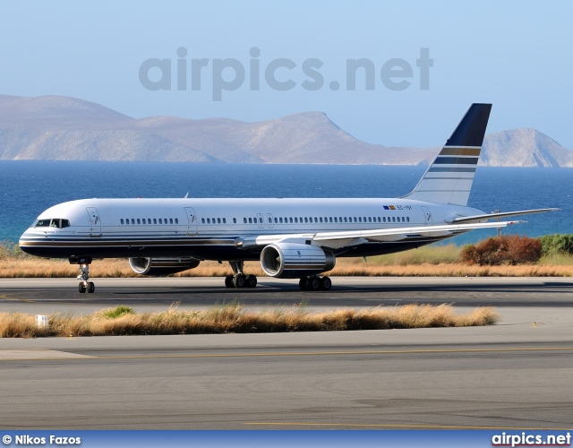 EC-ISY, Boeing 757-200, Privilege Style