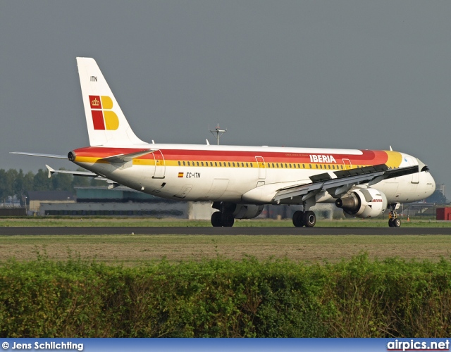 EC-ITN, Airbus A321-200, Iberia