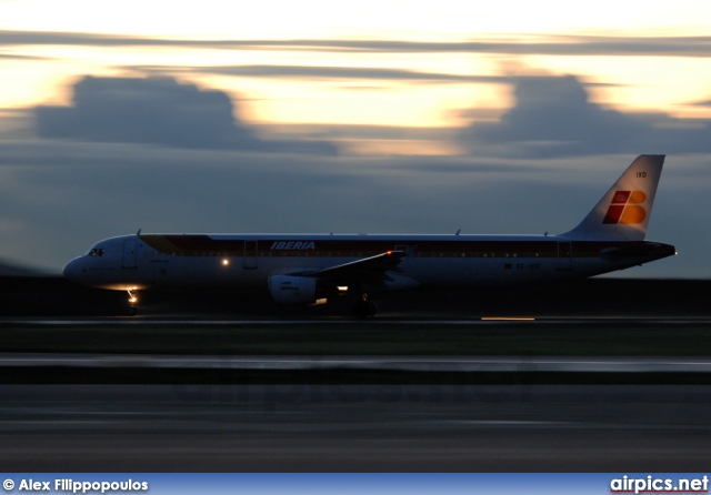 EC-IXD, Airbus A321-200, Iberia