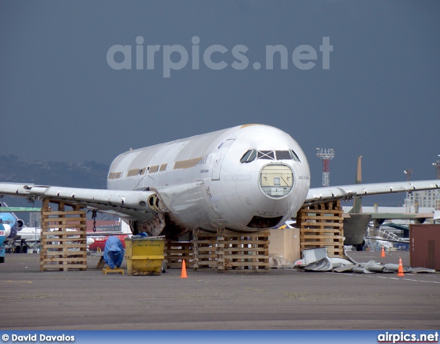 EC-JOH, Airbus A340-600, Untitled