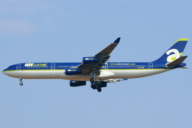 EC-KCF, Airbus A340-300, Air Comet