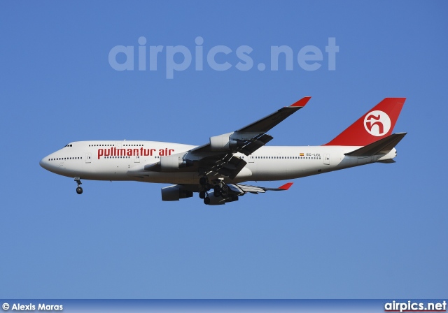 EC-LGL, Boeing 747-400, Pullmantur Air