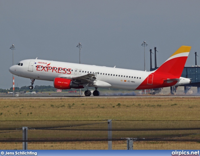 EC-MBU, Airbus A320-200, Iberia Express