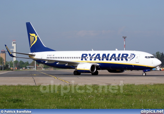 EI-DLD, Boeing 737-800, Ryanair