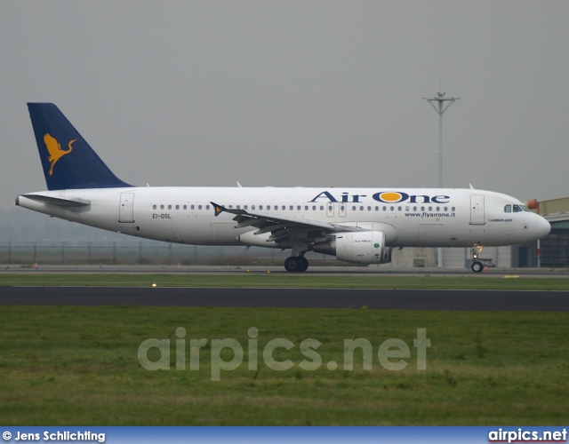 EI-DSL, Airbus A320-200, Air One