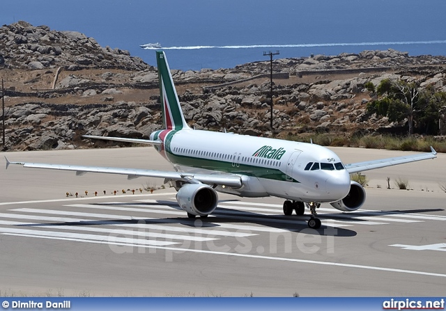 EI-DSO, Airbus A320-200, Alitalia