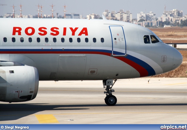 EI-DXY, Airbus A320-200, Rossiya Airlines