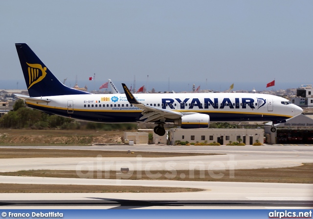 EI-DYF, Boeing 737-800, Ryanair