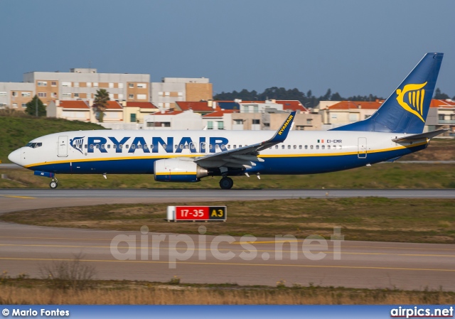 EI-EMR, Boeing 737-800, Ryanair