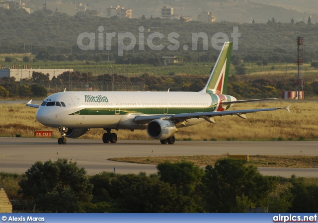 EI-IXO, Airbus A321-100, Alitalia