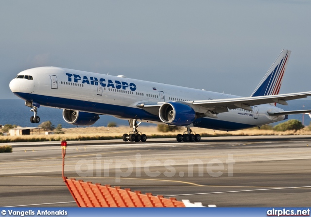 EI-UNM, Boeing 777-300, Transaero