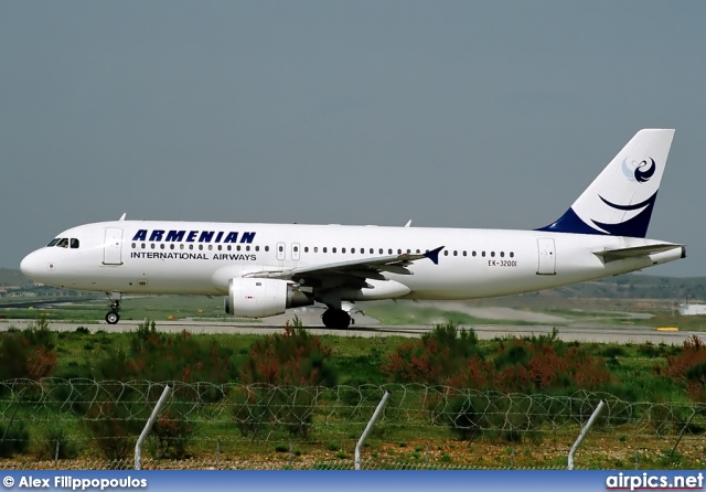 EK-32001, Airbus A320-200, Armenian International Airlines