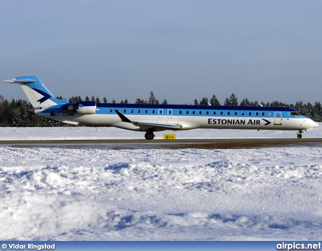 ES-ACB, Bombardier CRJ-900ER, Estonian Air