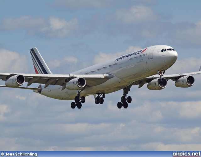 F-GLZK, Airbus A340-300, Air France