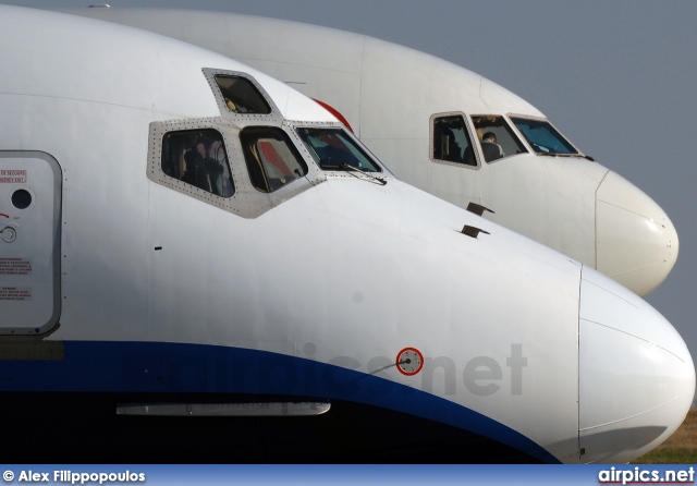 F-GMLK, McDonnell Douglas MD-83, Blue Line