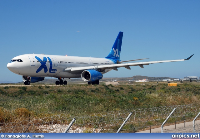 F-GRSQ, Airbus A330-200, XL Airways France