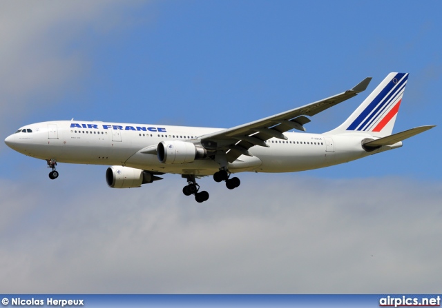 F-GZCE, Airbus A330-200, Air France