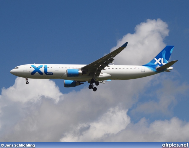 F-HXLF, Airbus A330-300, XL Airways France
