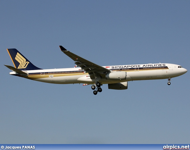F-WWCH, Airbus A330-300, Singapore Airlines