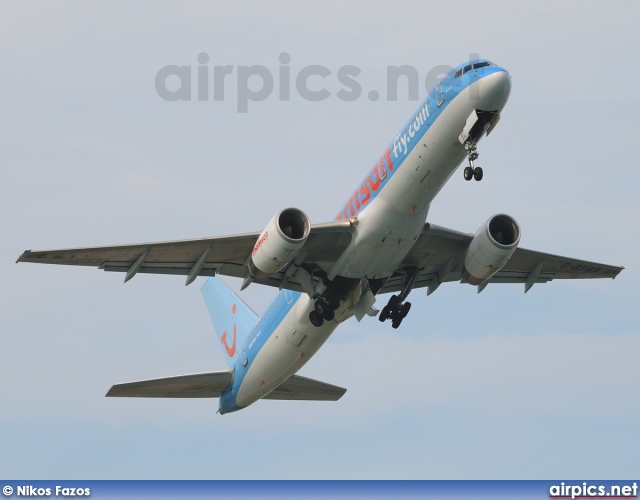 G-BYAP, Boeing 757-200, Thomsonfly