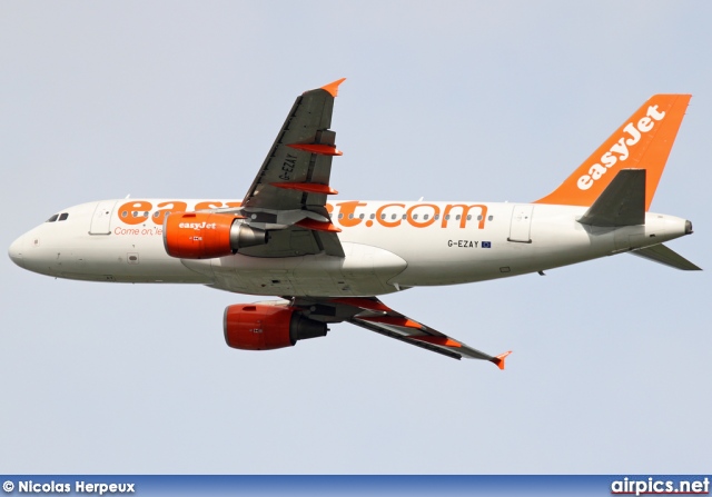 G-EZAY, Airbus A319-100, easyJet