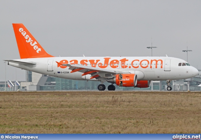 G-EZDR, Airbus A319-100, easyJet