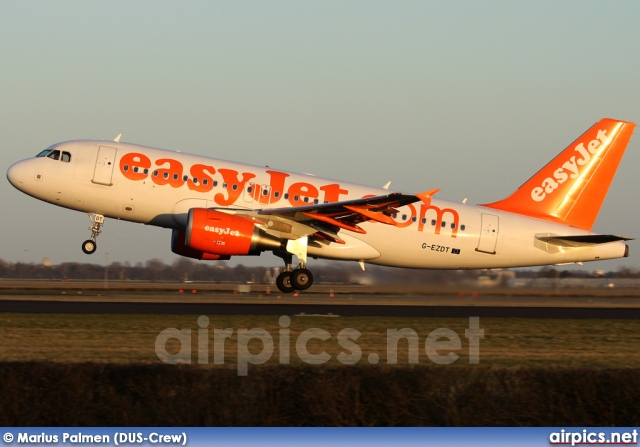 G-EZDT, Airbus A319-100, easyJet