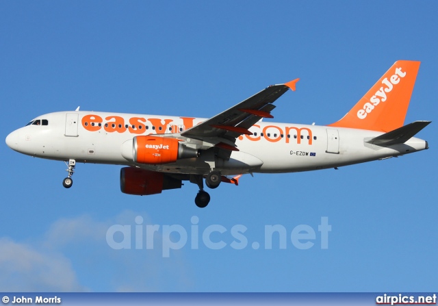 G-EZDW, Airbus A319-100, easyJet