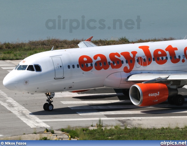 G-EZTH, Airbus A320-200, easyJet