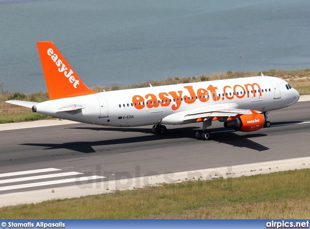 G-EZUL, Airbus A320-200, easyJet