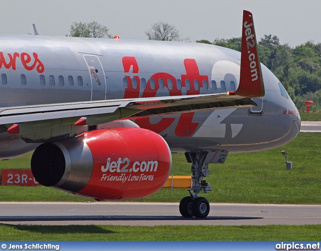 G-LSAC, Boeing 757-200, Jet2.com