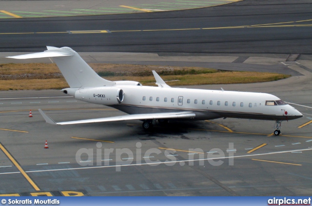 G-OKKI, Bombardier Global Express, Private