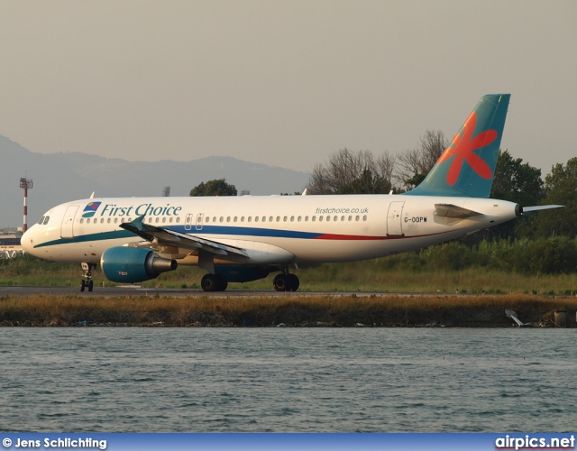 G-OOPW, Airbus A320-200, First Choice Airways