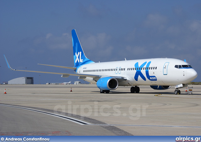 G-OXLC, Boeing 737-800, XL Airways