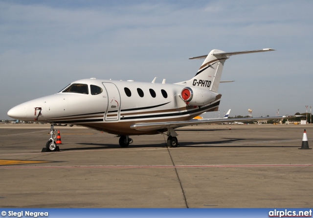 G-PHTO, Beechcraft Premier I, Private