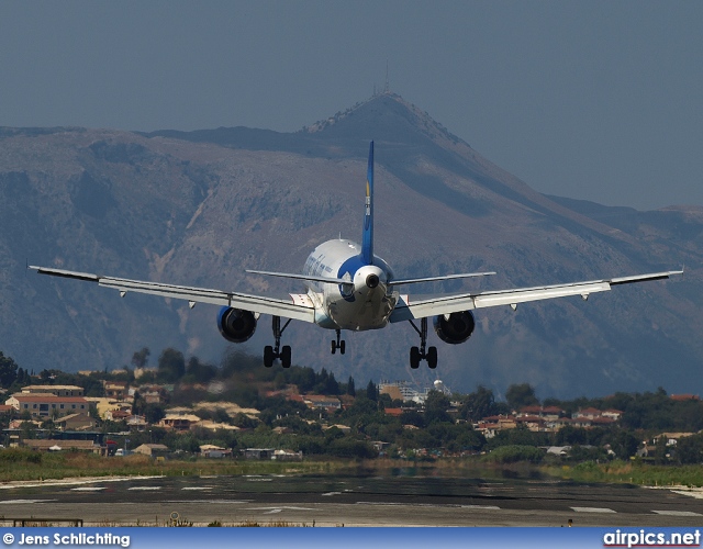 G-SUEW, Airbus A320-200, Thomas Cook Airlines