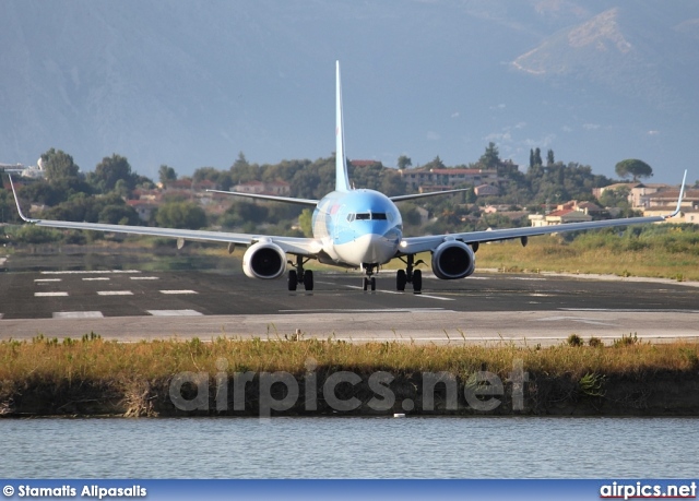 G-TAWK, Boeing 737-800, Thomson Airways