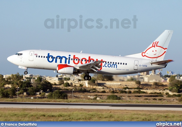 G-TOYM, Boeing 737-300, bmibaby