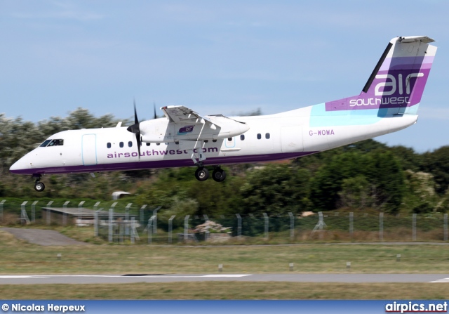 G-WOWA, De Havilland Canada DHC-8-300 Q Dash 8, Air Southwest