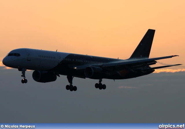 G-ZAPX, Boeing 757-200, Titan Airways