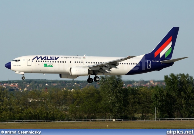 HA-LOC, Boeing 737-800, MALEV Hungarian Airlines